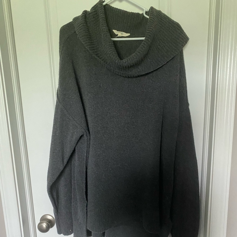 Cowneck sweater